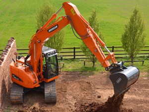 Doosans new DX140LCR-3 15.3 tonne reduced tail swing crawler excavator